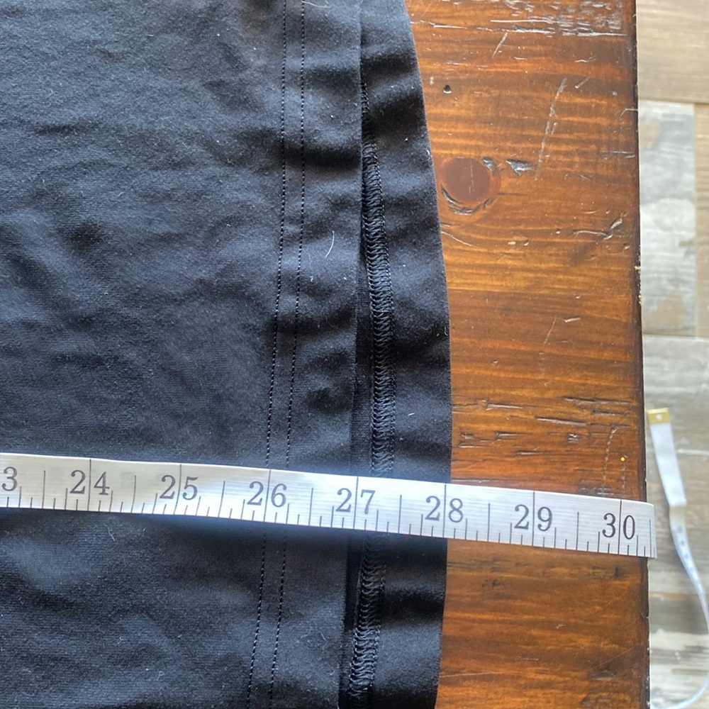 Lululemon - Picture 4 of 6